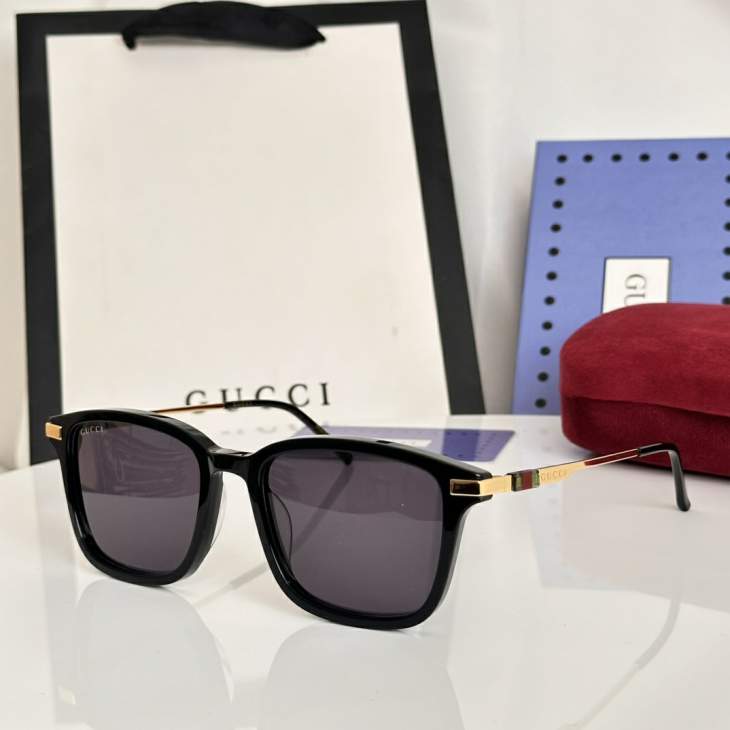 Picture of Gucci Sunglasses _SKUfw79399435fw